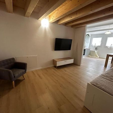 메스트레 Casa Rielta, Tram E Parking 아파트 외부 사진